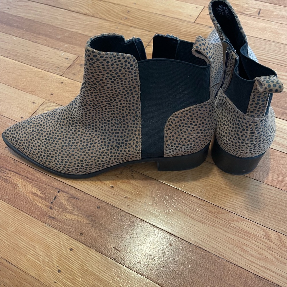 Crown vintage ankle boots